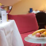 Goldener Schluessel Готель