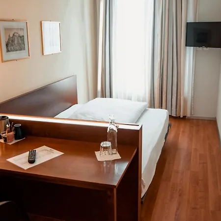 Goldener Schluessel Hotel 3*