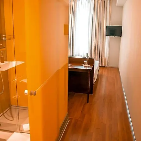 Goldener Schluessel Hotel 3*